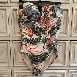 NWT Kona Sol one price swim suit